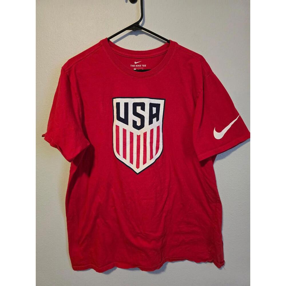 Nike Men’s Red USA Soccer Athletic Cut Short Sleeve Shirt (XL)